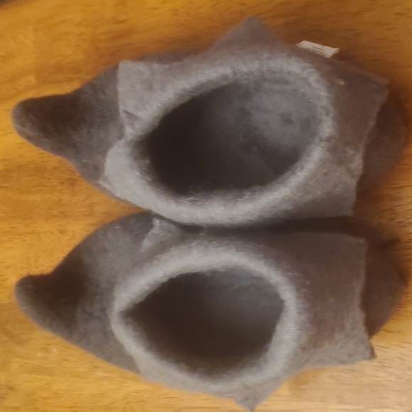 Gray Wool Felted Elf Shoes Slippers Kids L - Picture 2 of 5